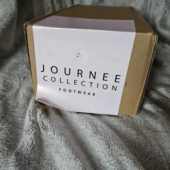 Journee Collection Jess Sandals Wraparound Ankle Tie Open Toe Vegan Leather NIB - Picture 6 of 8